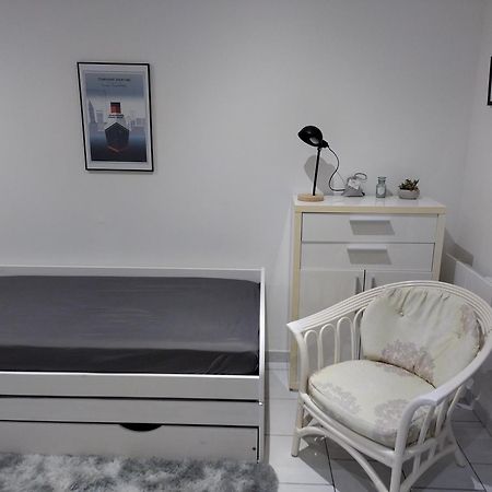 Studio Charmant Canape Lit Netflix Prime Video Wifi Dazn Le Havre Exterior foto